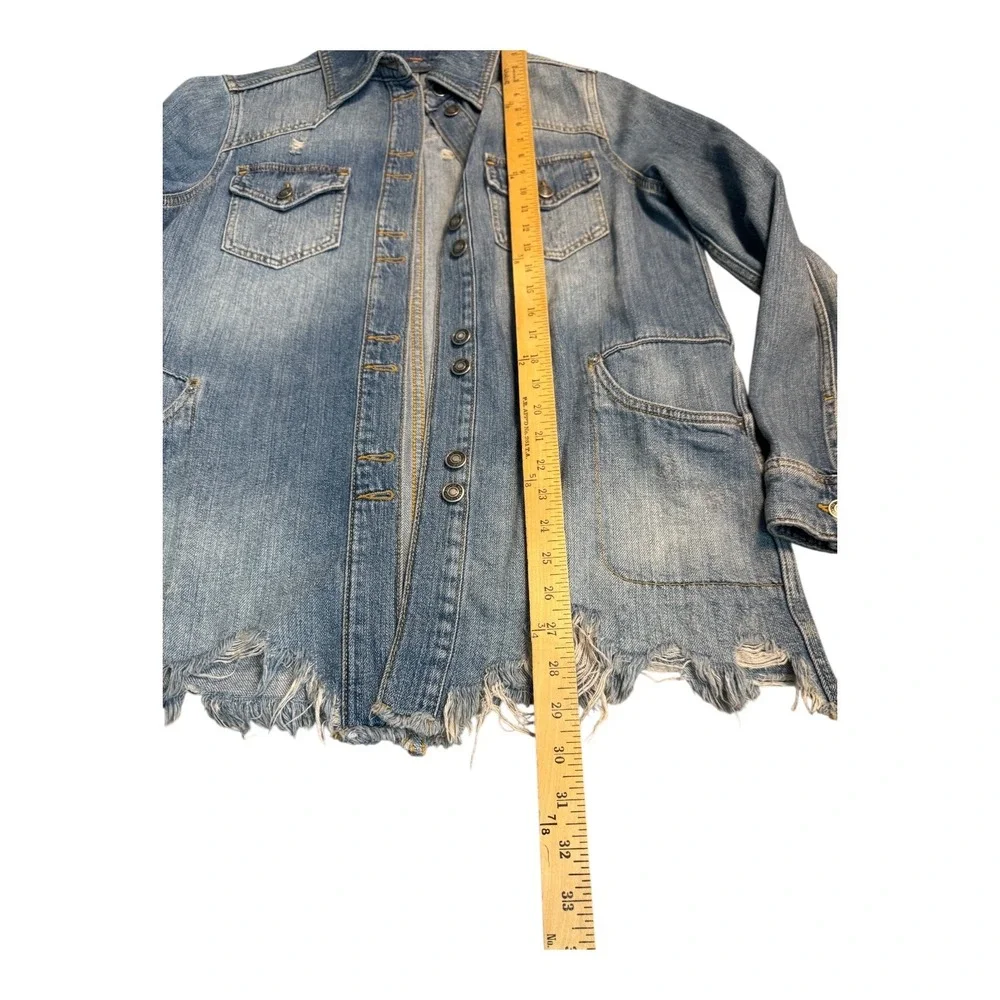 Free People Distressed Denim Jacket Oversized Blue Button Up Long Sleeve Size XS - Picture 2 of 7